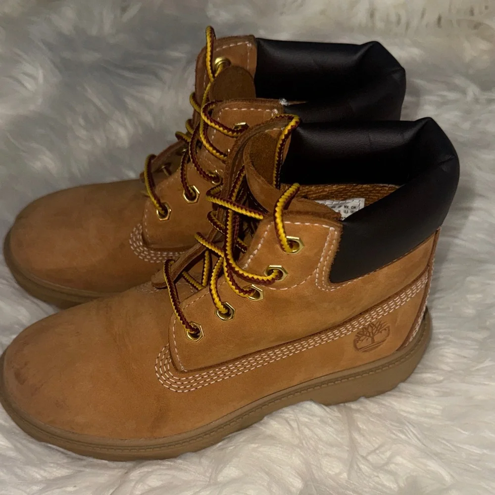 Timberland Tan Leather Boots with Black Accents